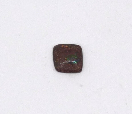 Boulder ädelopal, cabochon