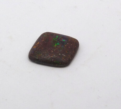 Boulder ädelopal, cabochon
