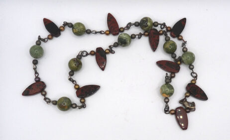 Silverhalsband med mahogany obsidian och rainforest jaspis.