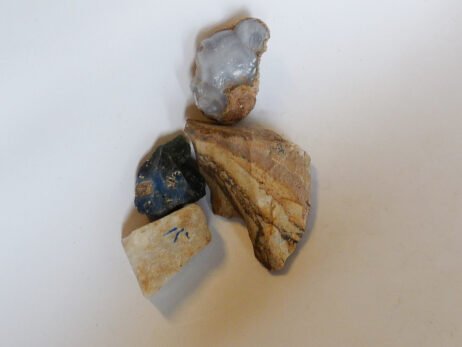 Bildjaspis, kalcedon, opal och bergslagssten