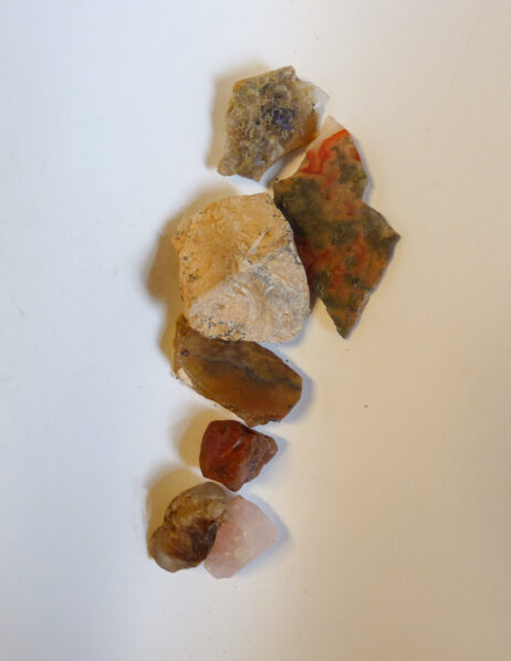 Bildjaspis, kalcedon/eldagat, agat, rosenkvarts, karneol och agat