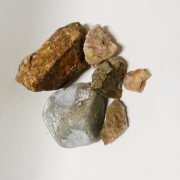 Opal, blå kalcedon, agat, agat och agat