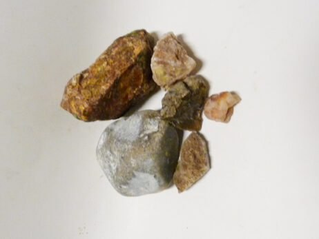 Opal, blå kalcedon, agat, agat och agat