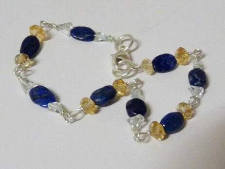 Silverarmband med lapis lazuli, citrin och topas